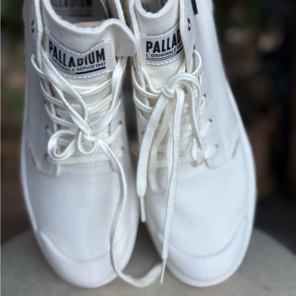 Palladium Women's White Canvas Boots NEW cool sneakers combat style boot - Picture 6 of 14